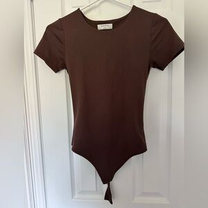 Aritzia Babaton Contour Tee Bodysuit Small Women’s